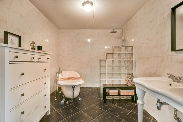 Medium property photo - Schaarbeekstraat 13, 1066 JW Amsterdam